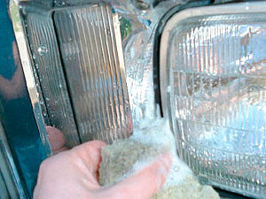 headlamp.jpg (21463 bytes)